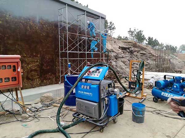 聚脲噴涂機(jī)JNJX-H5600(T)(圖2) 聚脲噴涂機(jī)JNJX-H5600(T)形象墻防腐噴涂