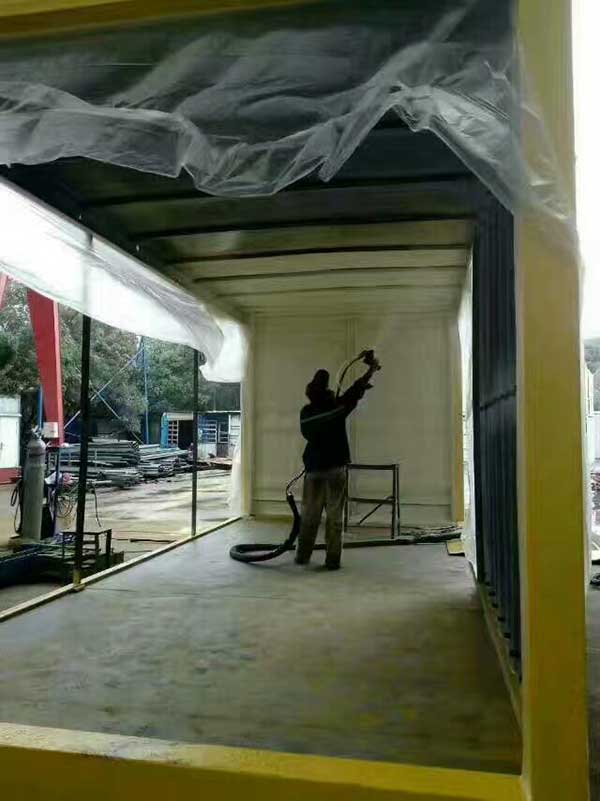 III(E)聚氨酯噴涂機(圖4) 移動箱體聚氨酯保溫噴涂施工