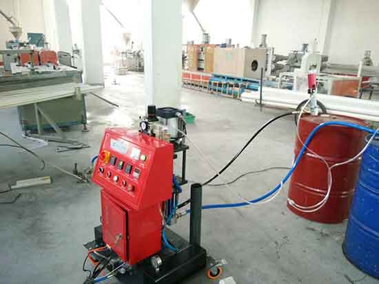 注聚氨酯的機器(圖2) JNJX-III(D)型聚氨酯澆注機