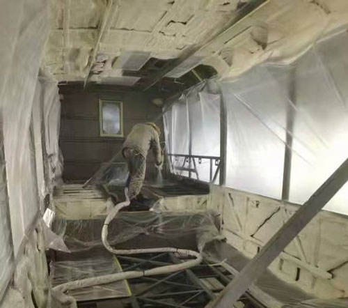 全車(chē)保溫噴涂聚氨酯泡沫案例