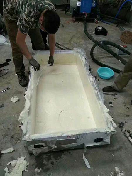箱體零下60度(圖3) 箱體零下60度保溫聚氨酯澆注