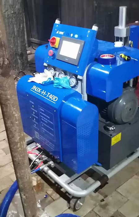 為什么聚氨酯噴涂能用于保溫(圖1) HT40D-聚氨酯噴涂機